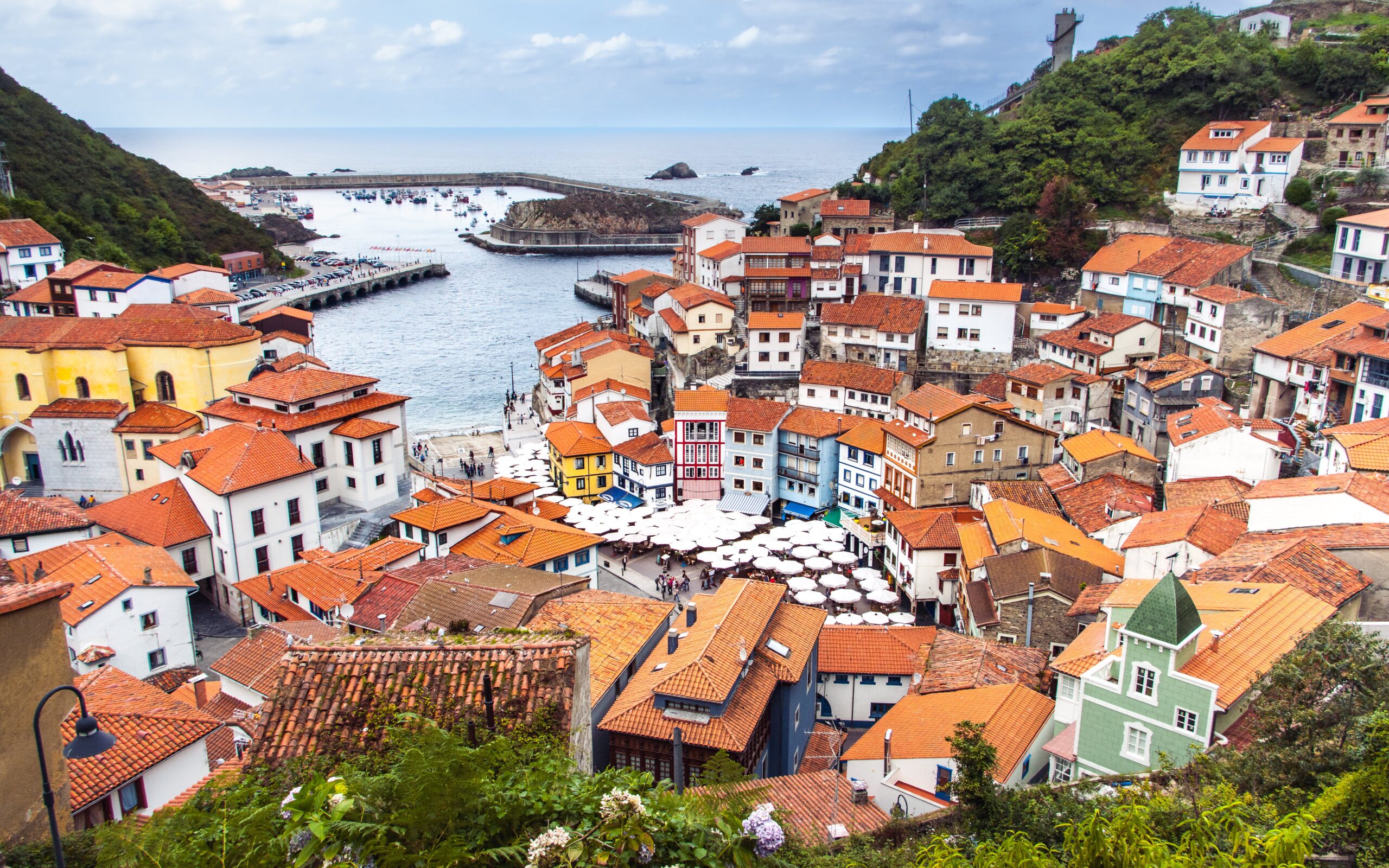Asturias Cudillero villa marinera